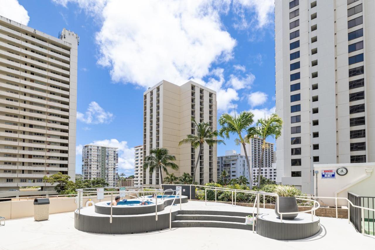 Aloha Vibes With Ocean Views, Near Beach & Parking! Гонолулу Экстерьер фото
