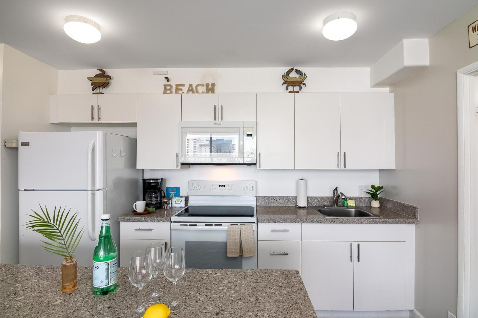 Aloha Vibes With Ocean Views, Near Beach & Parking! Гонолулу Экстерьер фото